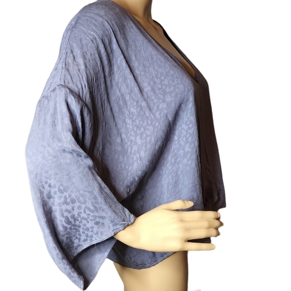 NWT Grey blouse- Style Rack - Picture 6 of 16